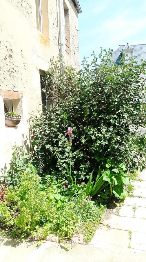 Logis Proche Des Plages Du Debarquement Vaucelles Exterior photo